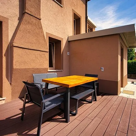 Semesterbostad Free Parking Ap1 Romantic Garden Venice Zelo