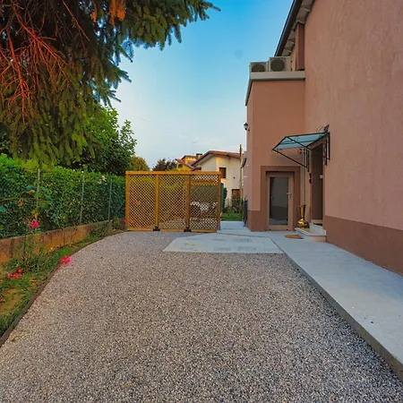 Free Parking Ap1 Romantic Garden Venice Semesterbostad