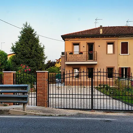 Nr1 Romantic Garden Venice - Free Parking